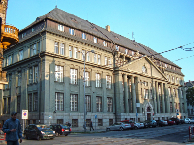 Čištění fasády - Komerční banka Ostrava